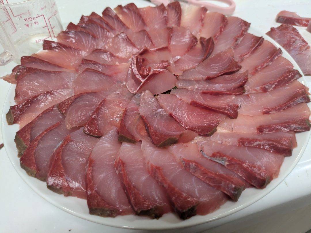 ハマチを刺身に脂が乗り最高！